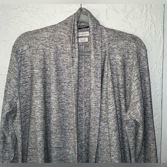 Van Heusen Gray & White Women's Open Front Cardigan - Picture 2 of 10